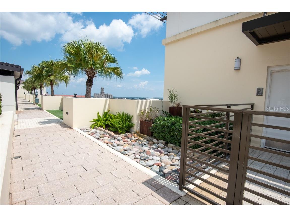 1208 E Kennedy Boulevard #827 Tampa FL 33602 TB8460639 image44