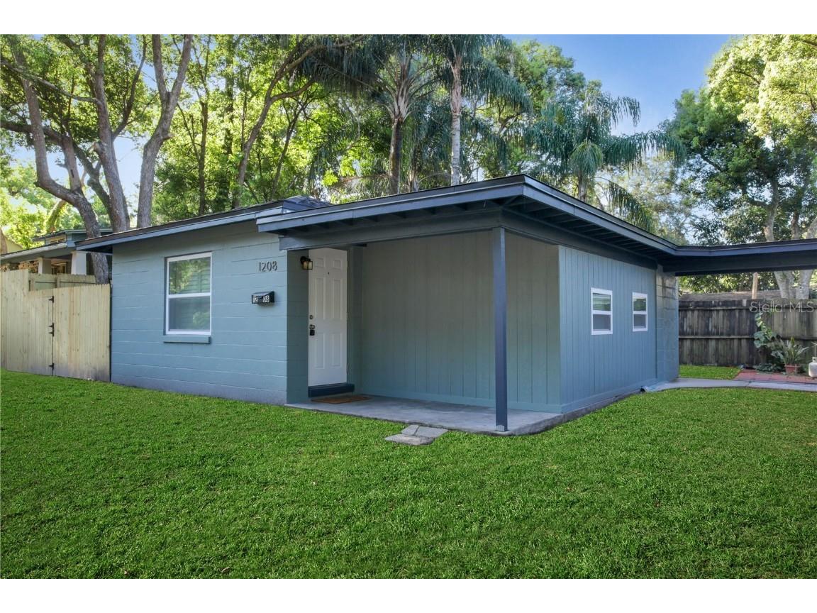 1208 Greenwood Street Orlando FL 32801 O6172009 image1