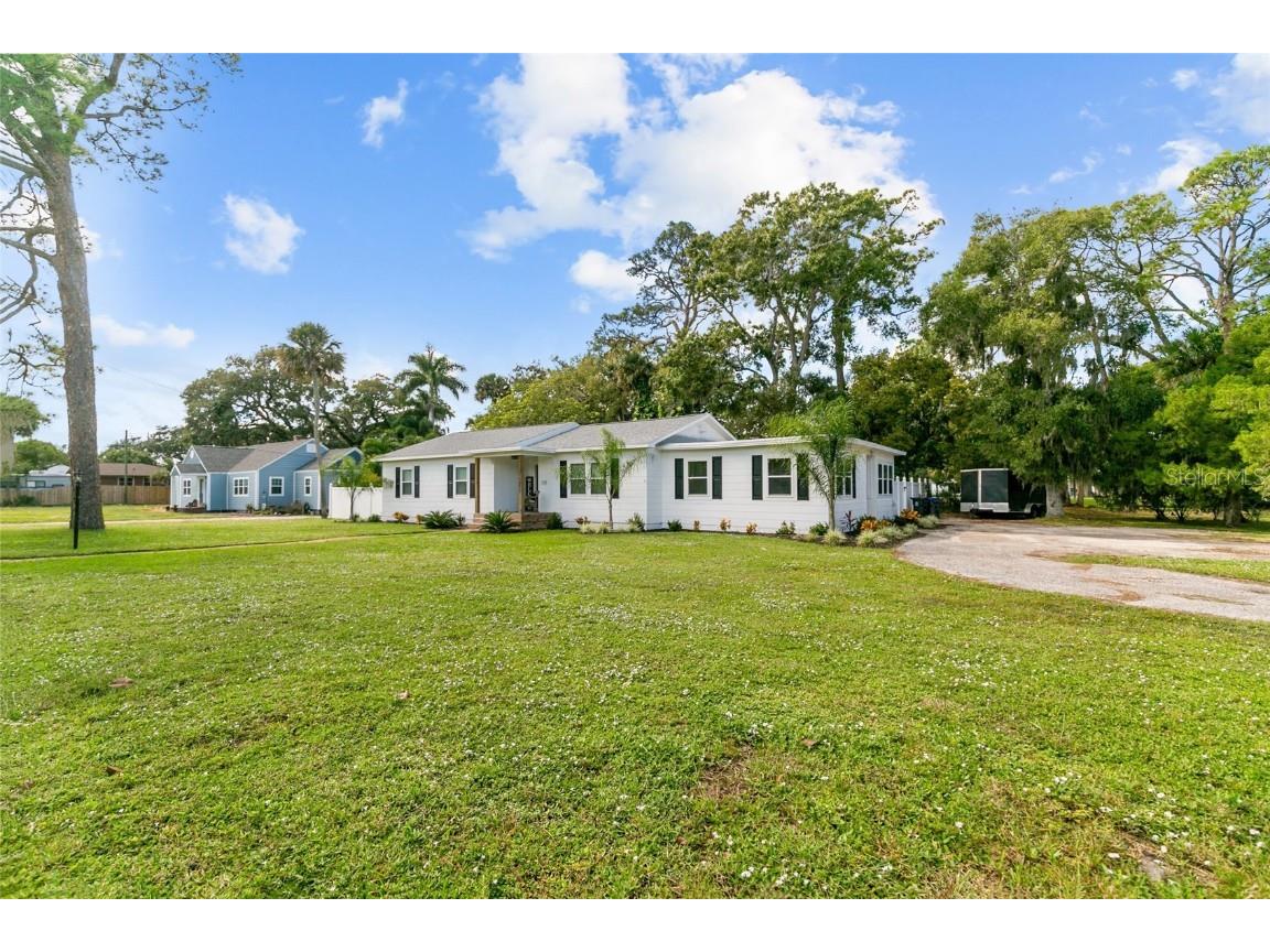 1208 Indian River Avenue Titusville FL 32780 O6354956 image1