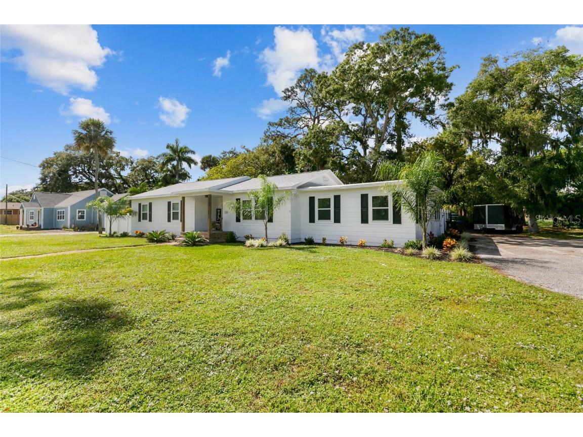 1208 Indian River Avenue Titusville FL 32780 O6354956 image5