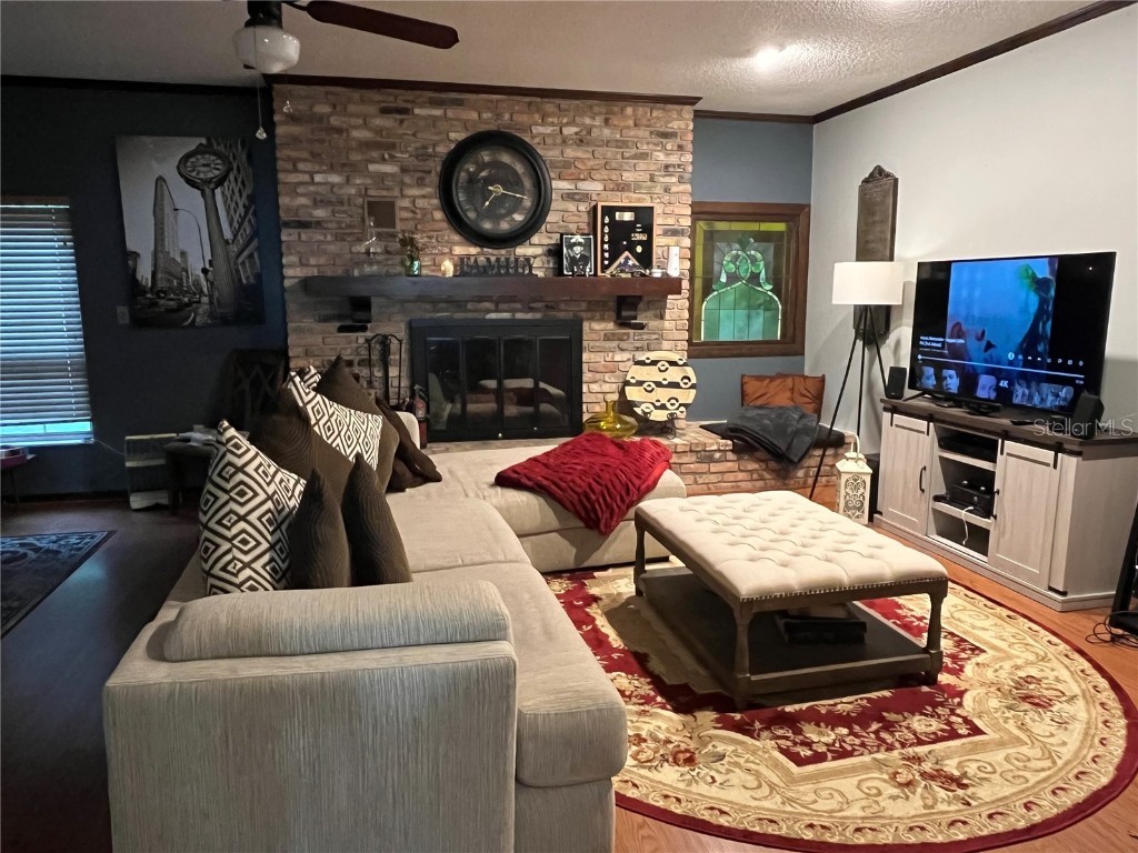 1208 Lake Shore Boulevard Tavares FL 32778 O6365747 image5