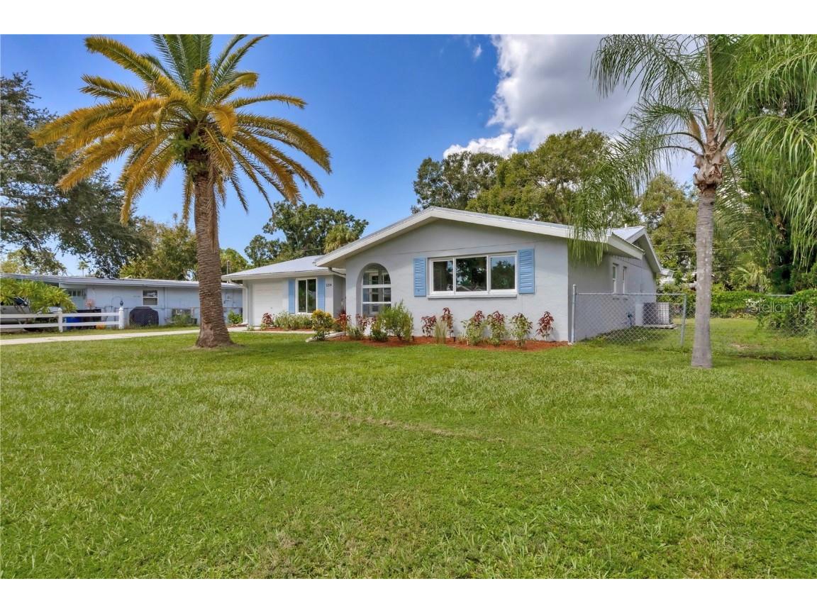 1208 Laurel Avenue Venice FL 34285 R4908341 image1