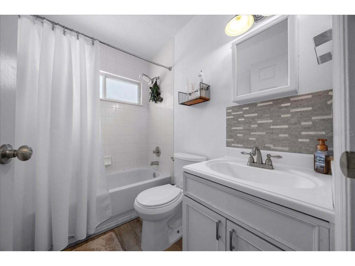 1208 NE 21st Court Ocala FL 34470 OM709642 image26