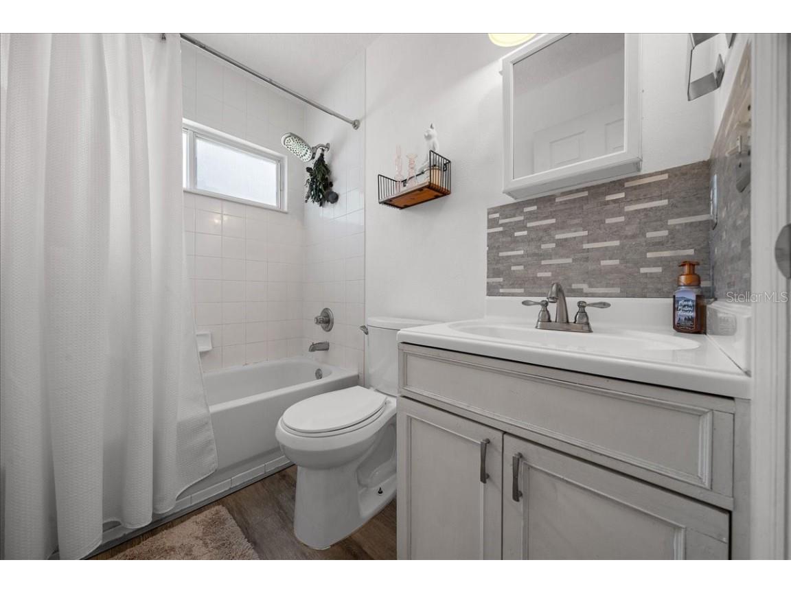 1208 NE 21st Court Ocala FL 34470 OM709642 image27