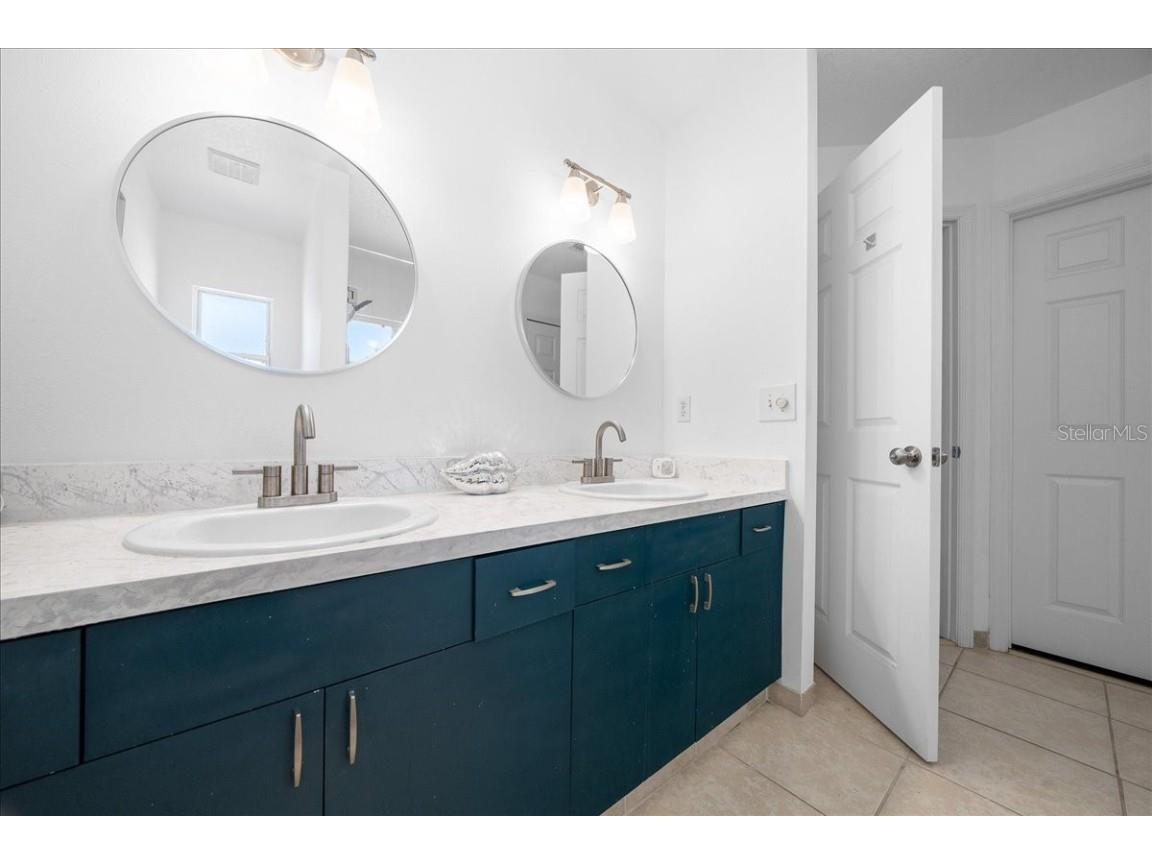 1208 NE 21st Court Ocala FL 34470 OM709642 image42