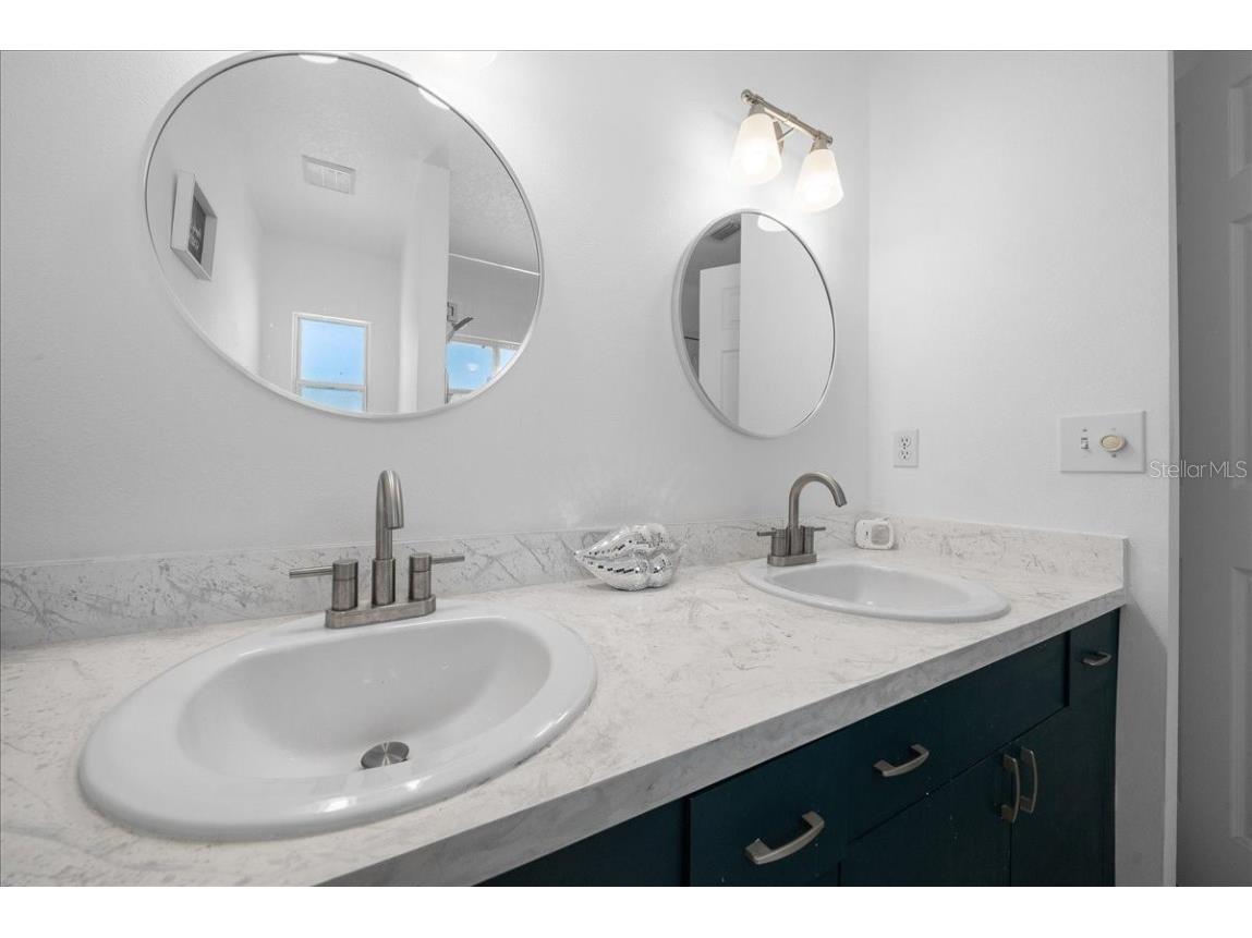 1208 NE 21st Court Ocala FL 34470 OM709642 image43