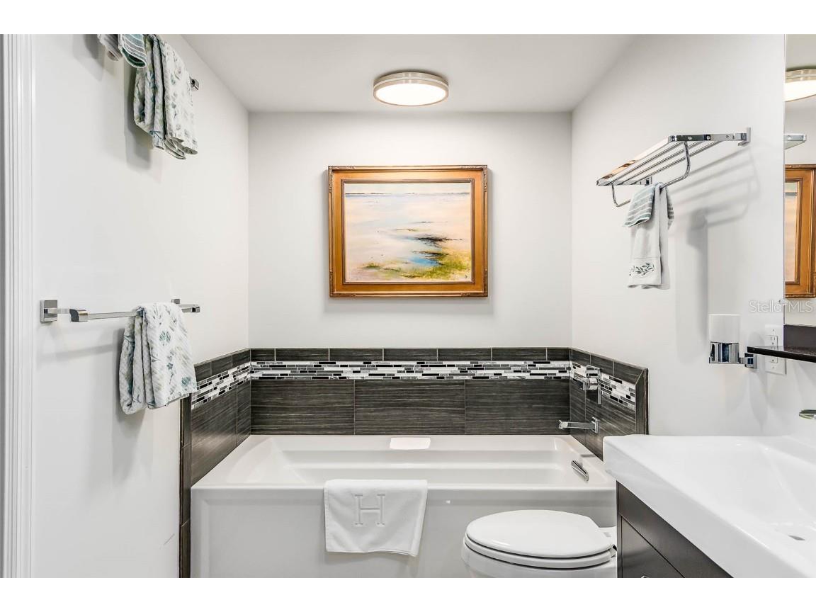 1208 River Drive #401 Melbourne FL 32901 O6358092 image18