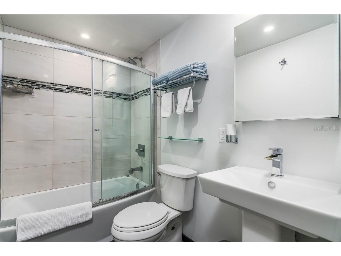 1208 River Drive #401 Melbourne FL 32901 O6358092 image30