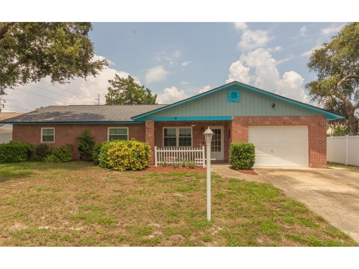 1208 Sacramento Street Deltona FL 32725 V4937837 image1