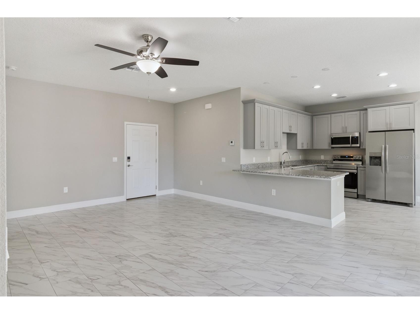 1209 Atlantic Way Kissimmee FL 34759 O6378573 image2