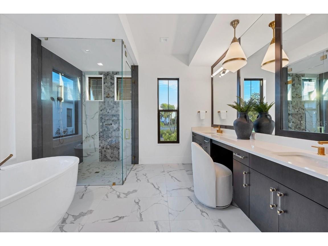 1209 Blue Shell Loop Sarasota FL 34240 A4665441 image21