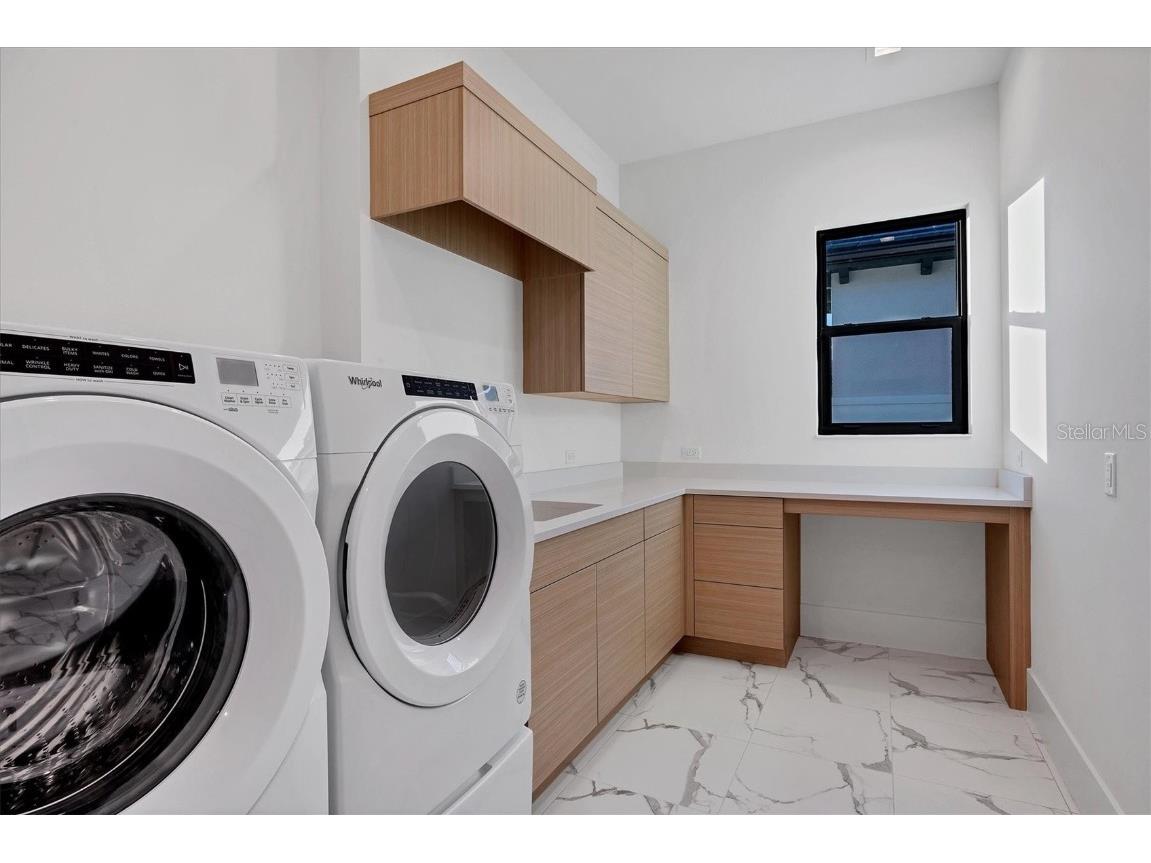 1209 Blue Shell Loop Sarasota FL 34240 A4665441 image30