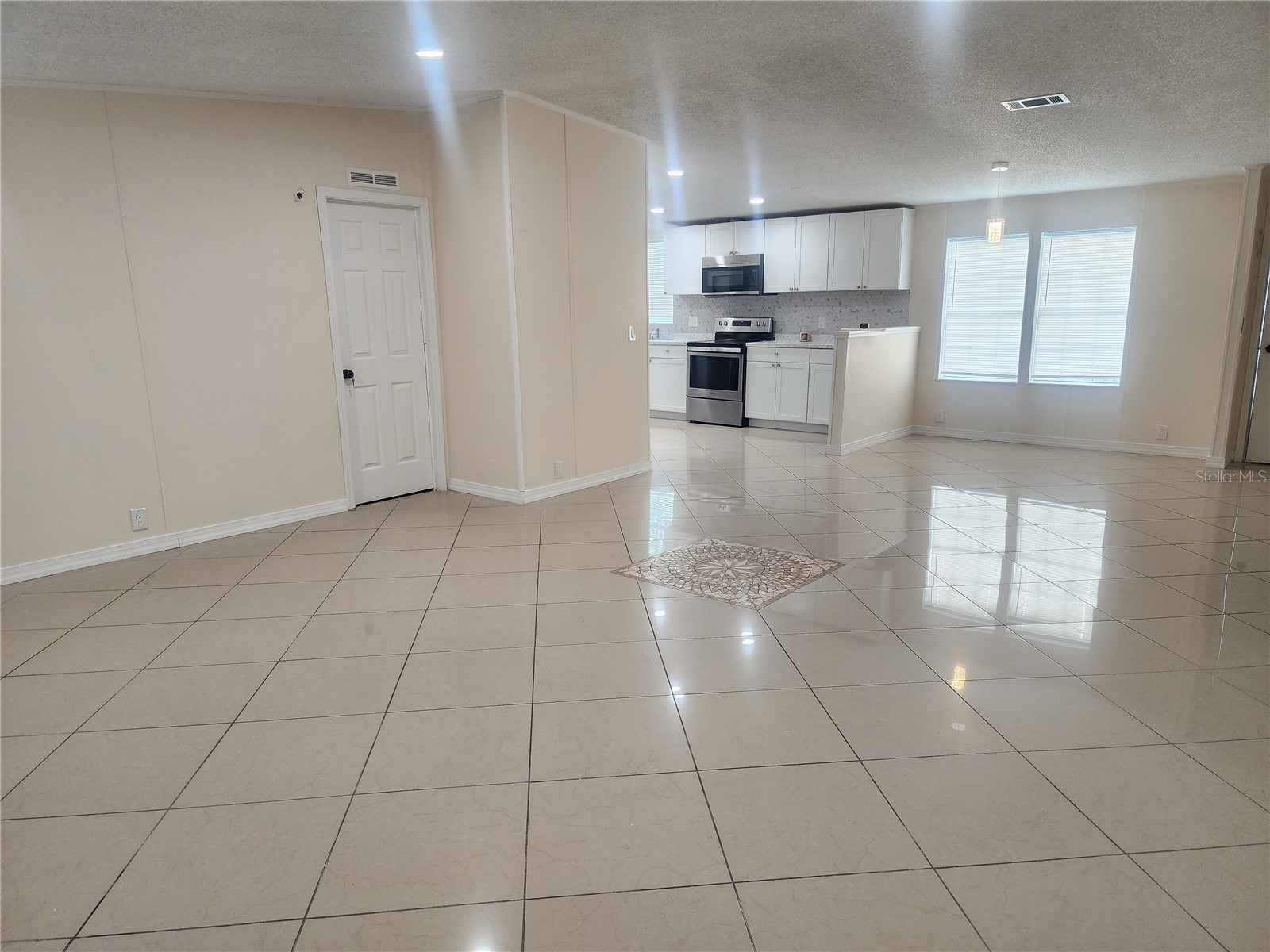 1209 Blue Sky Place Dover FL 33527 TB8492207 image8