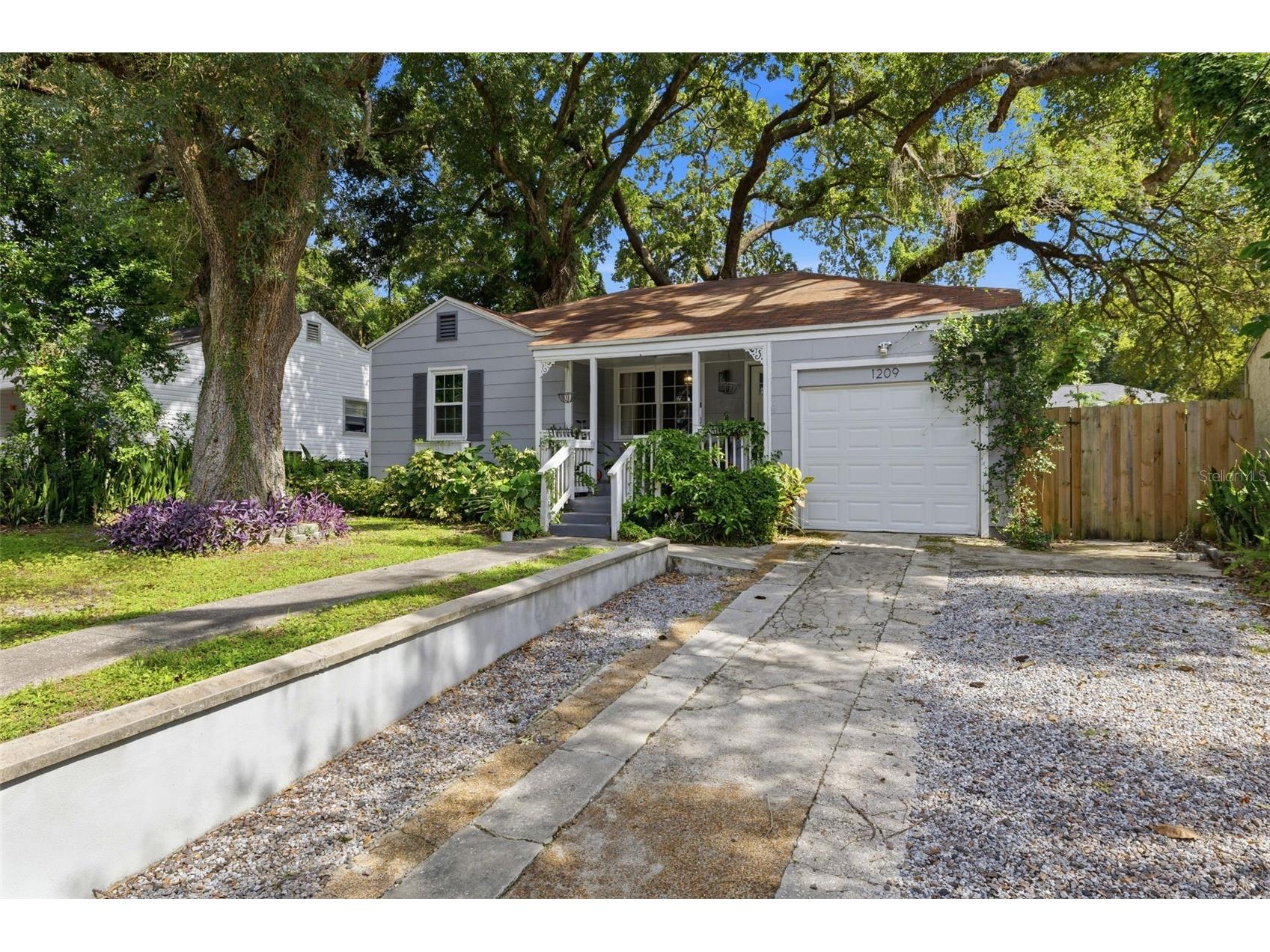 1209 E Crenshaw Street Tampa FL 33604 TB8532419 image1