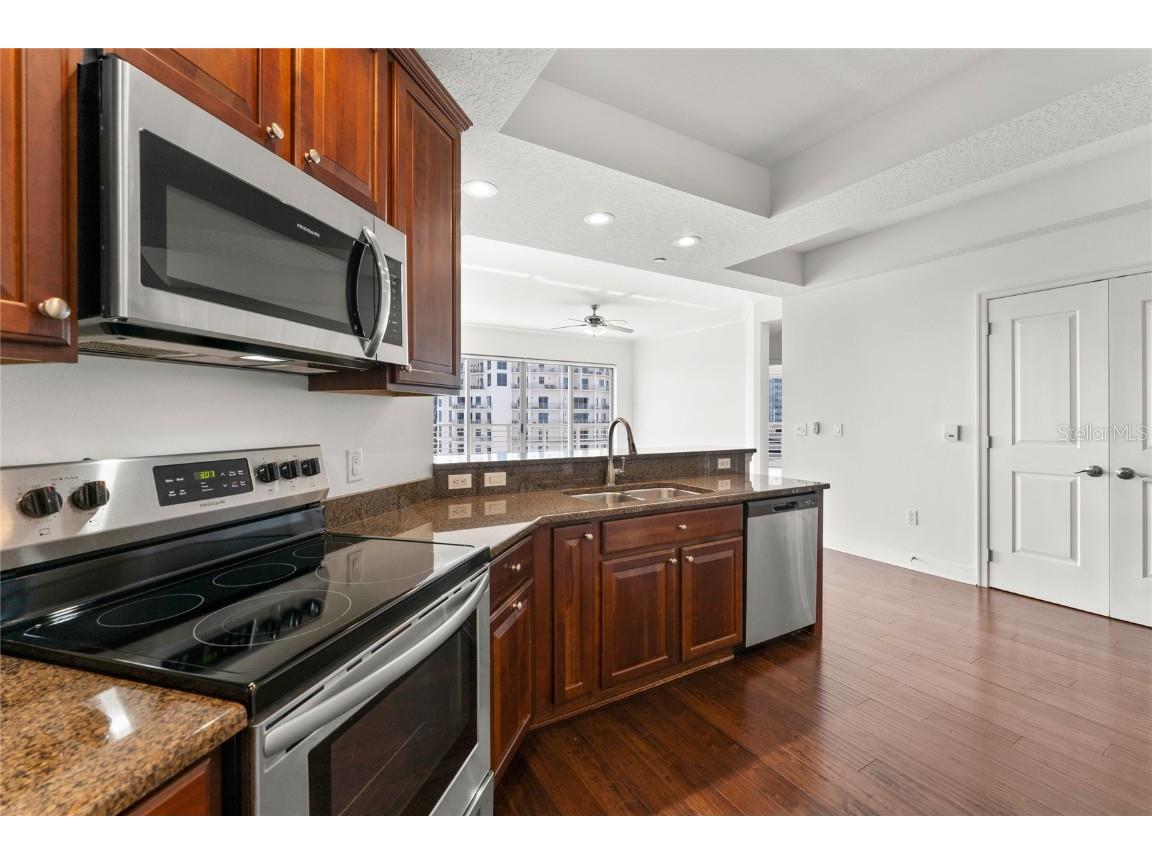 1209 E Cumberland Avenue #1201 Tampa FL 33602 TB8445058 image10