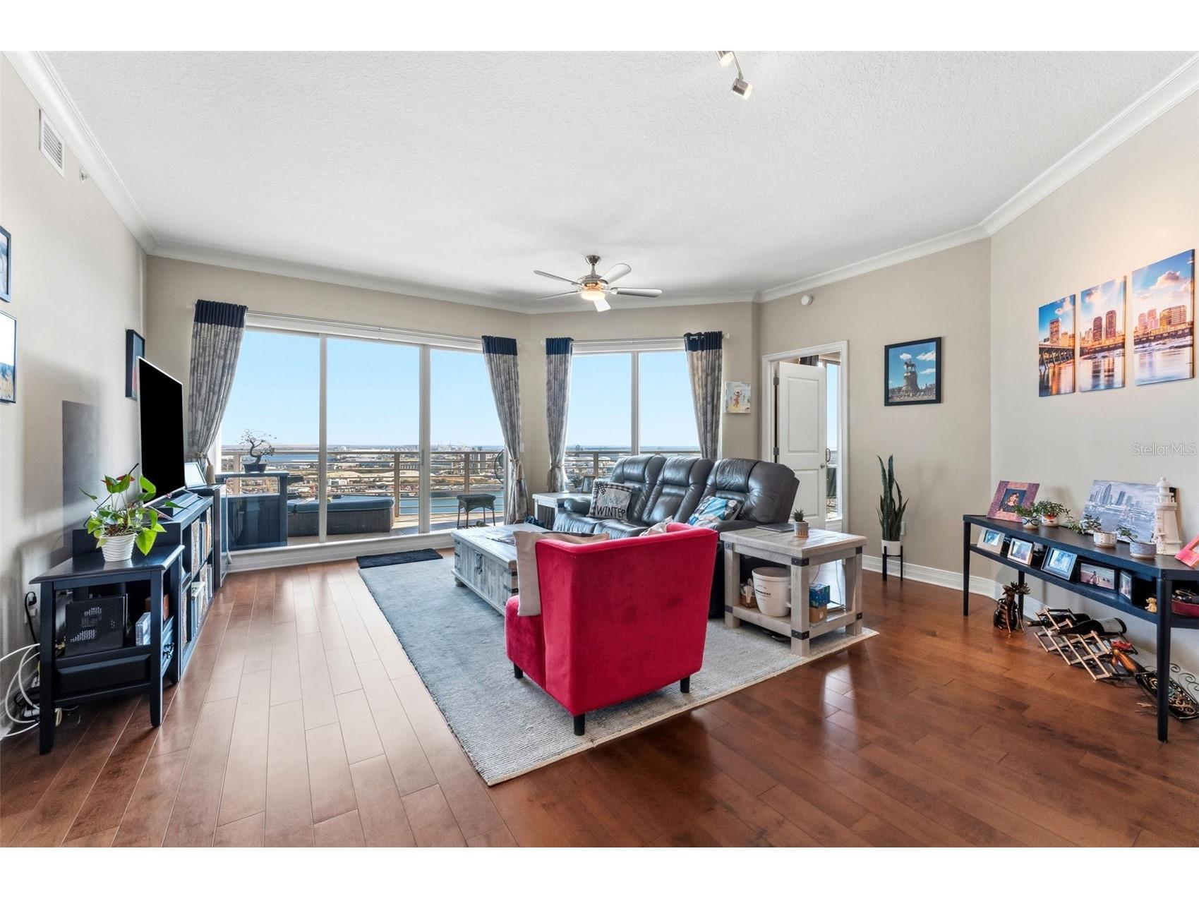 1209 E Cumberland Avenue #2306 Tampa FL 33602 - GARRISON CHANNEL TB8474857 image3