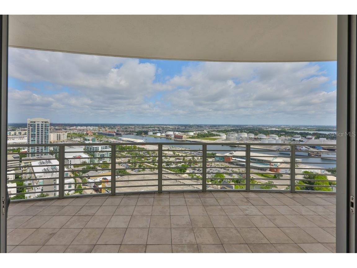 1209 E Cumberland Avenue #2404 Tampa FL 33602 TB8434073 image4