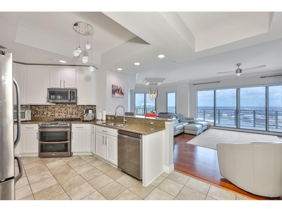 1209 E Cumberland Avenue #2404 Tampa FL 33602 TB8434073 image8