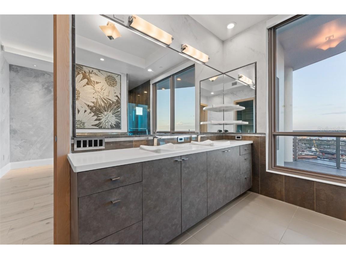 1209 E Cumberland Avenue #2802 Tampa FL 33602 - TAMPA BAY YBOR CHANNEL PORT. TB8436634 image32