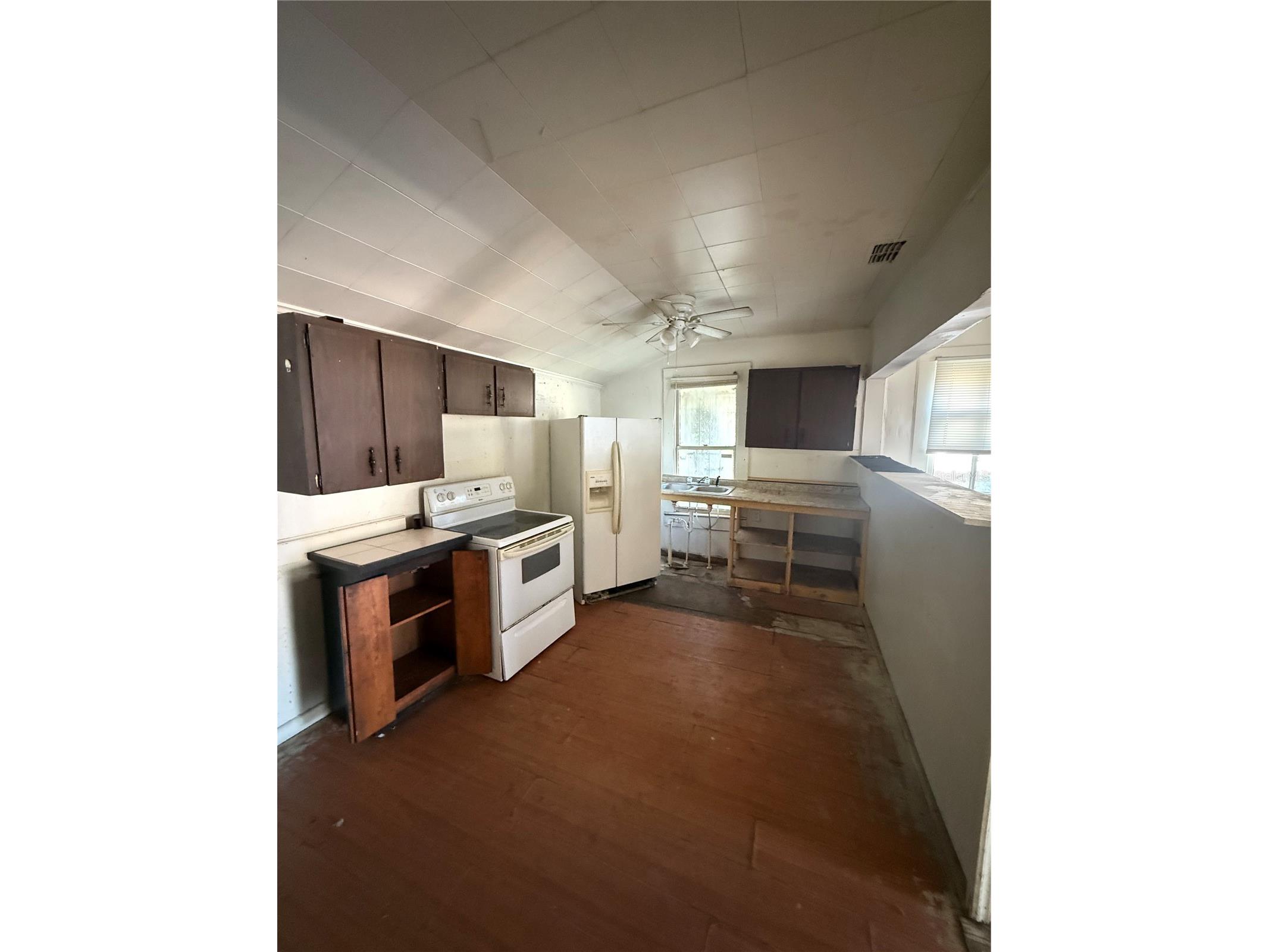 1209 E Dr Martin Luther King Jr Boulevard Tampa FL 33603 TB8502988 image5