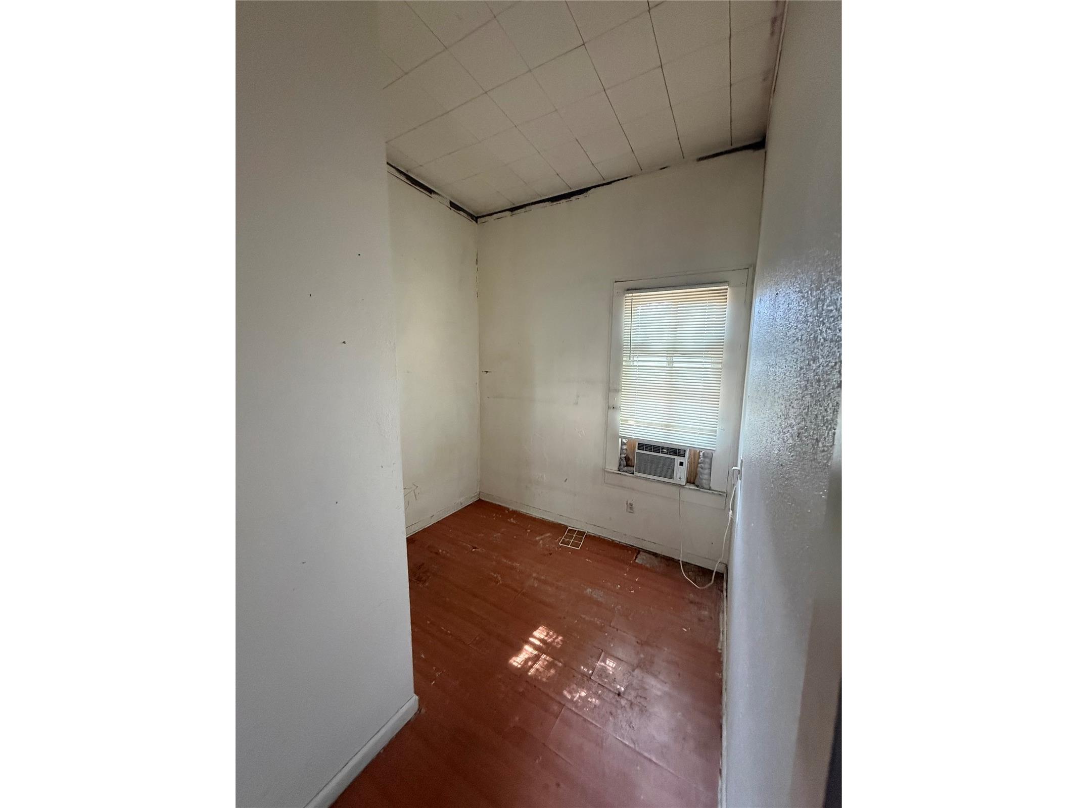 1209 E Dr Martin Luther King Jr Boulevard Tampa FL 33603 TB8502988 image6