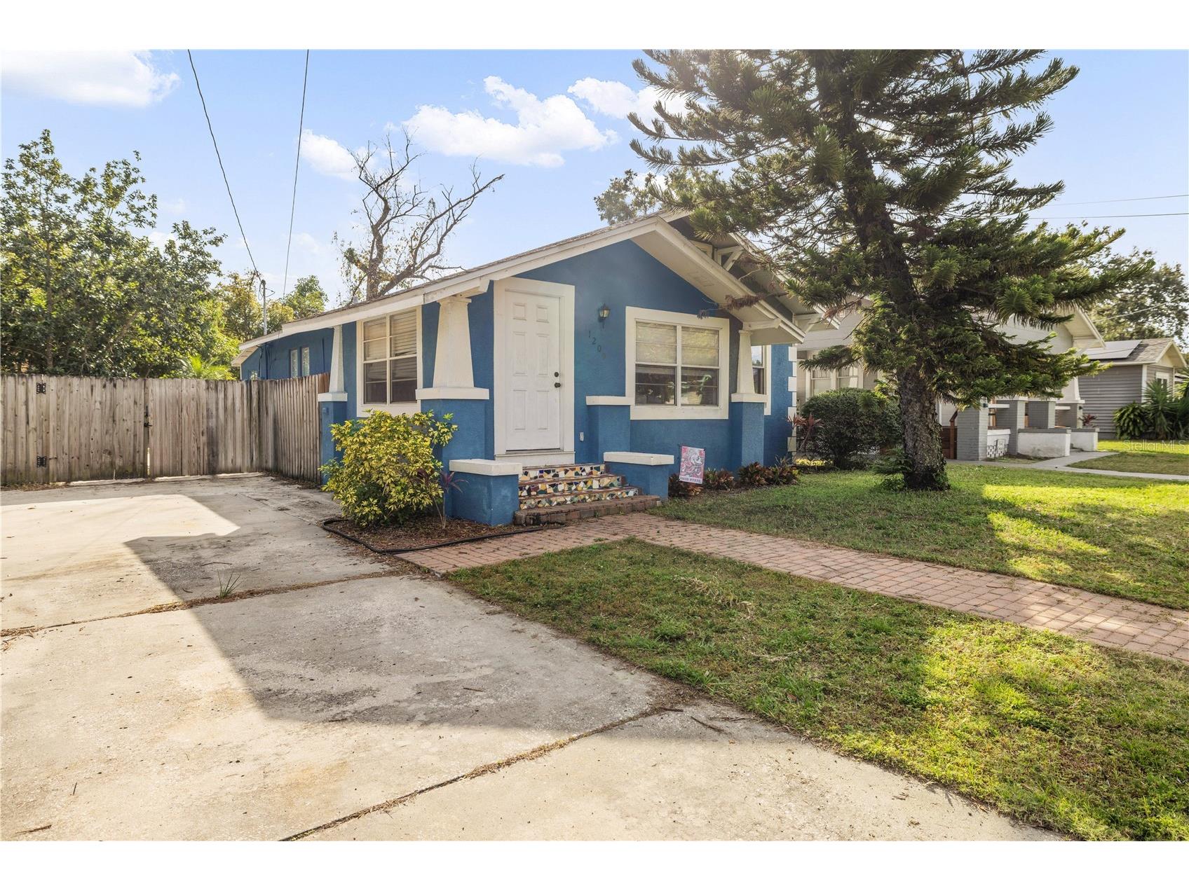 1209 E Ida Street Tampa FL 33603 TB8494064 image1