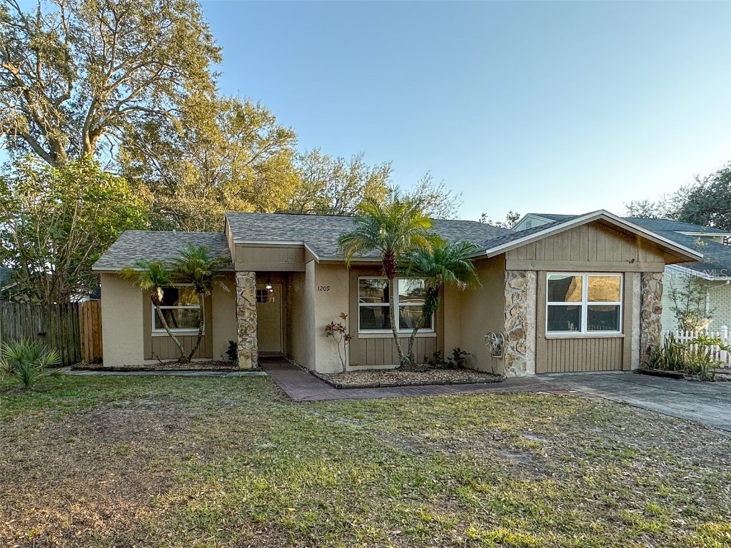 1209 Edgewater Drive Lakeland FL 33805 T3424764 image1