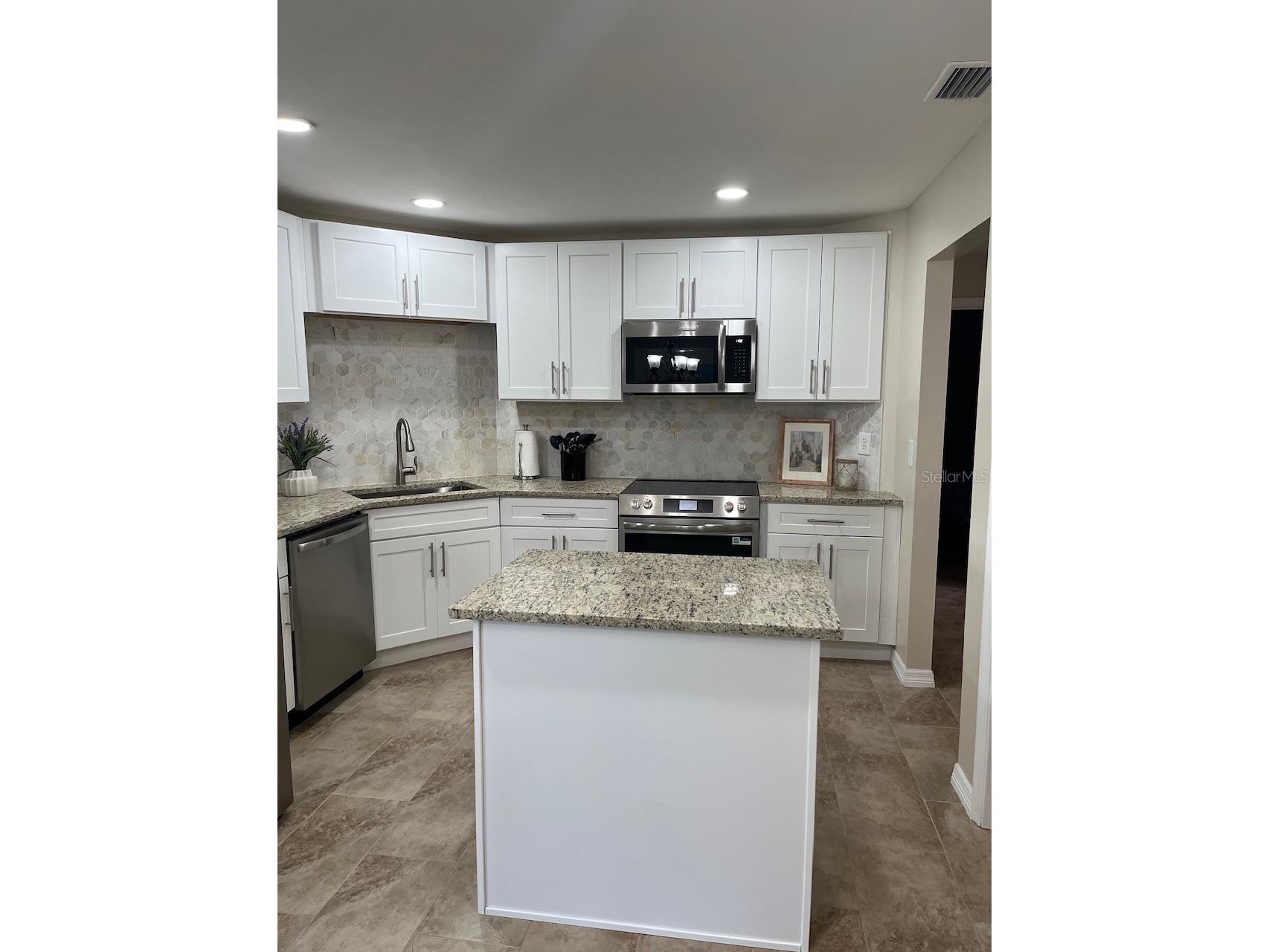 1209 Lake Loop Winter Haven FL 33880 O6423604 image13