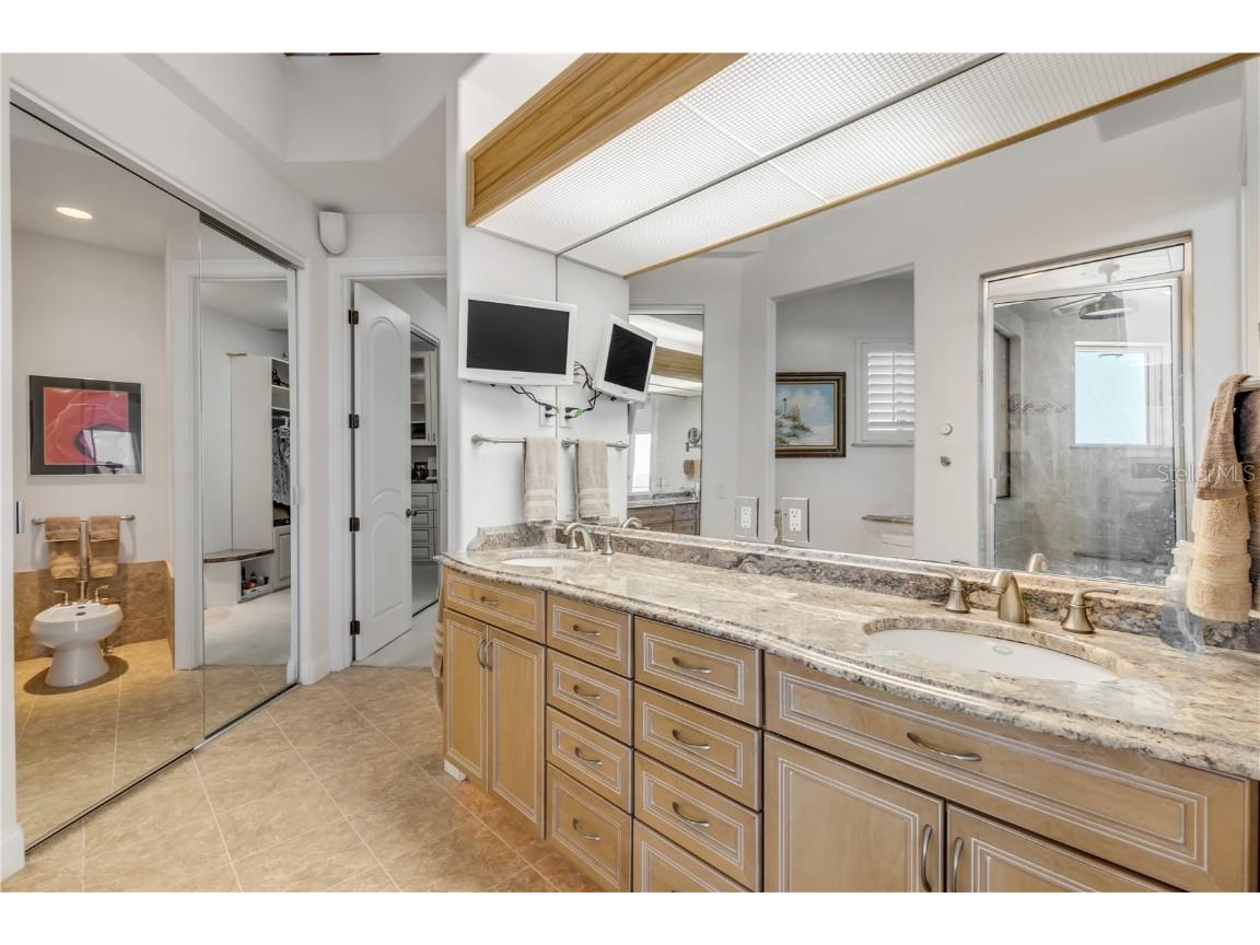 1209 N Atlantic Avenue New Smyrna Beach FL 32169 V4942890 image39