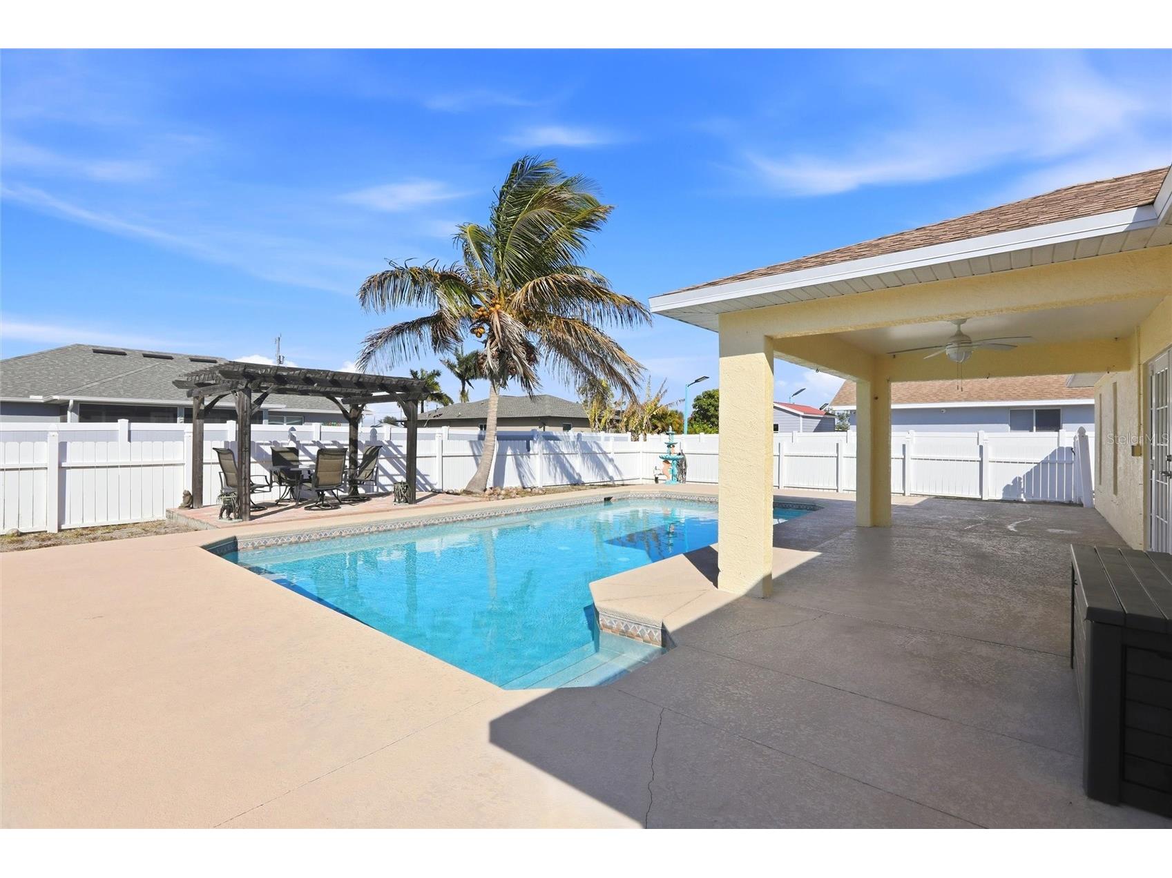 1209 NW 19th Street Cape Coral FL 33993 A4682582 image40