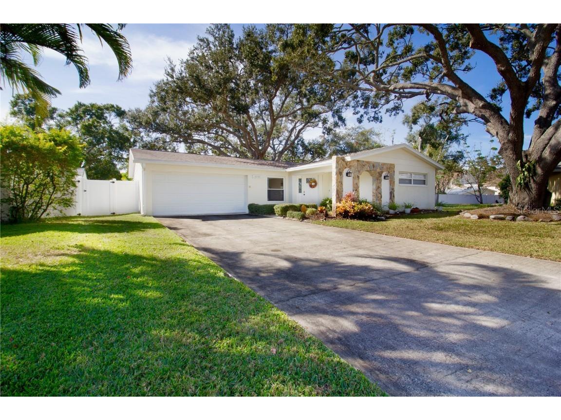 12092 104th Court Largo FL 33778 TB8450491 image1