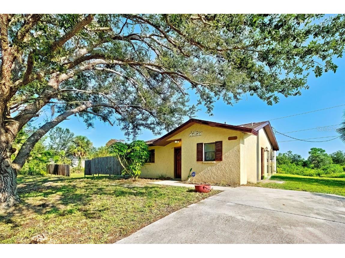 12092 Shellnut Avenue Port Charlotte FL 33981 D6131674 image1