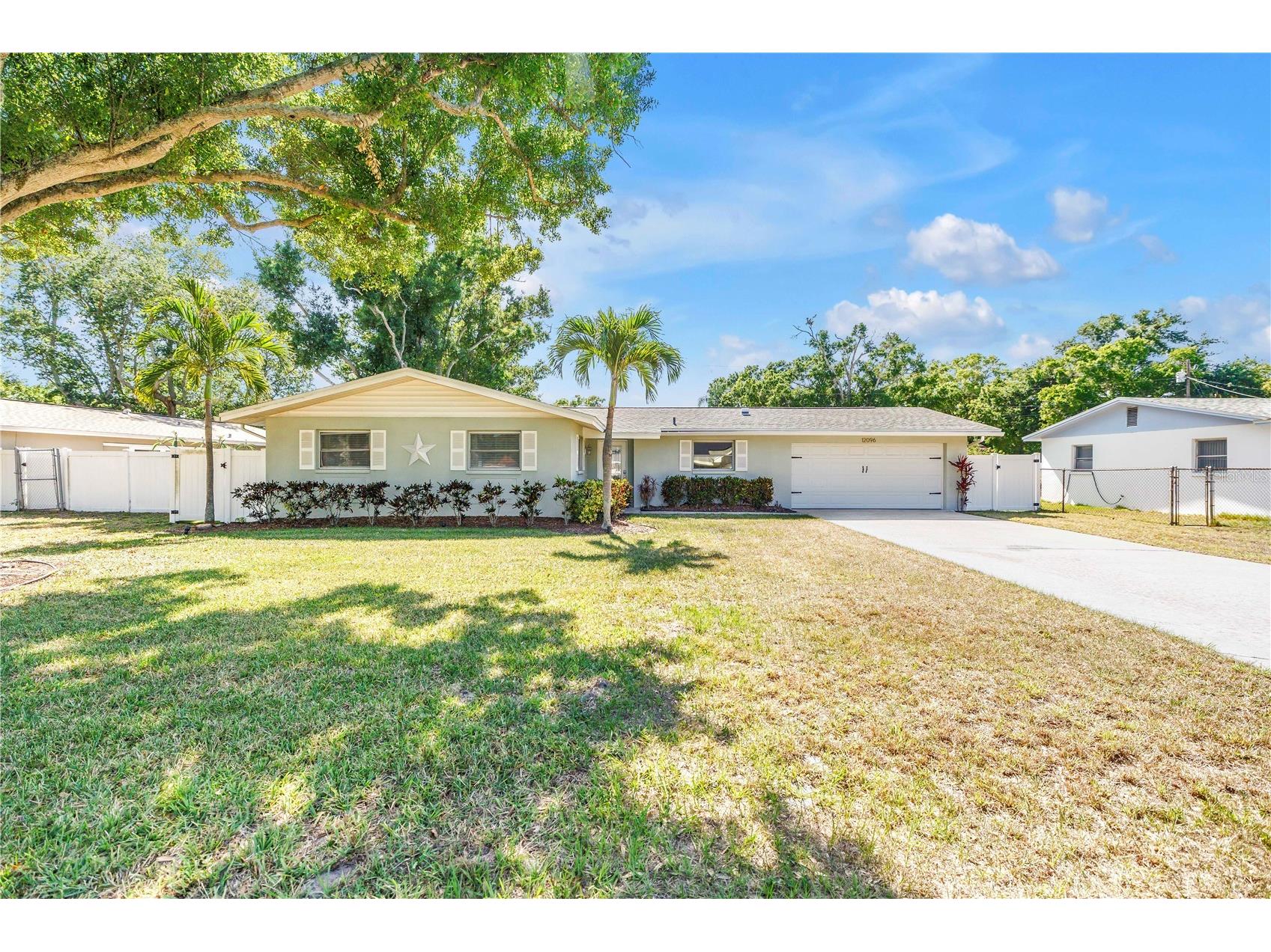12096 Oak Street Largo FL 33774 TB8503114 image1