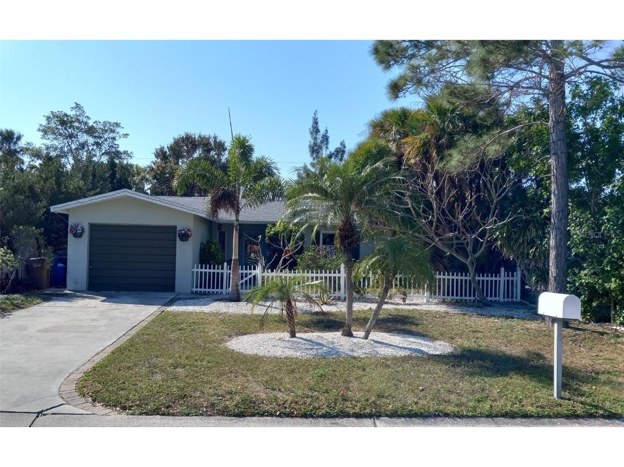 121 14th Avenue Indian Rocks Beach FL 33785 U8236322 image1