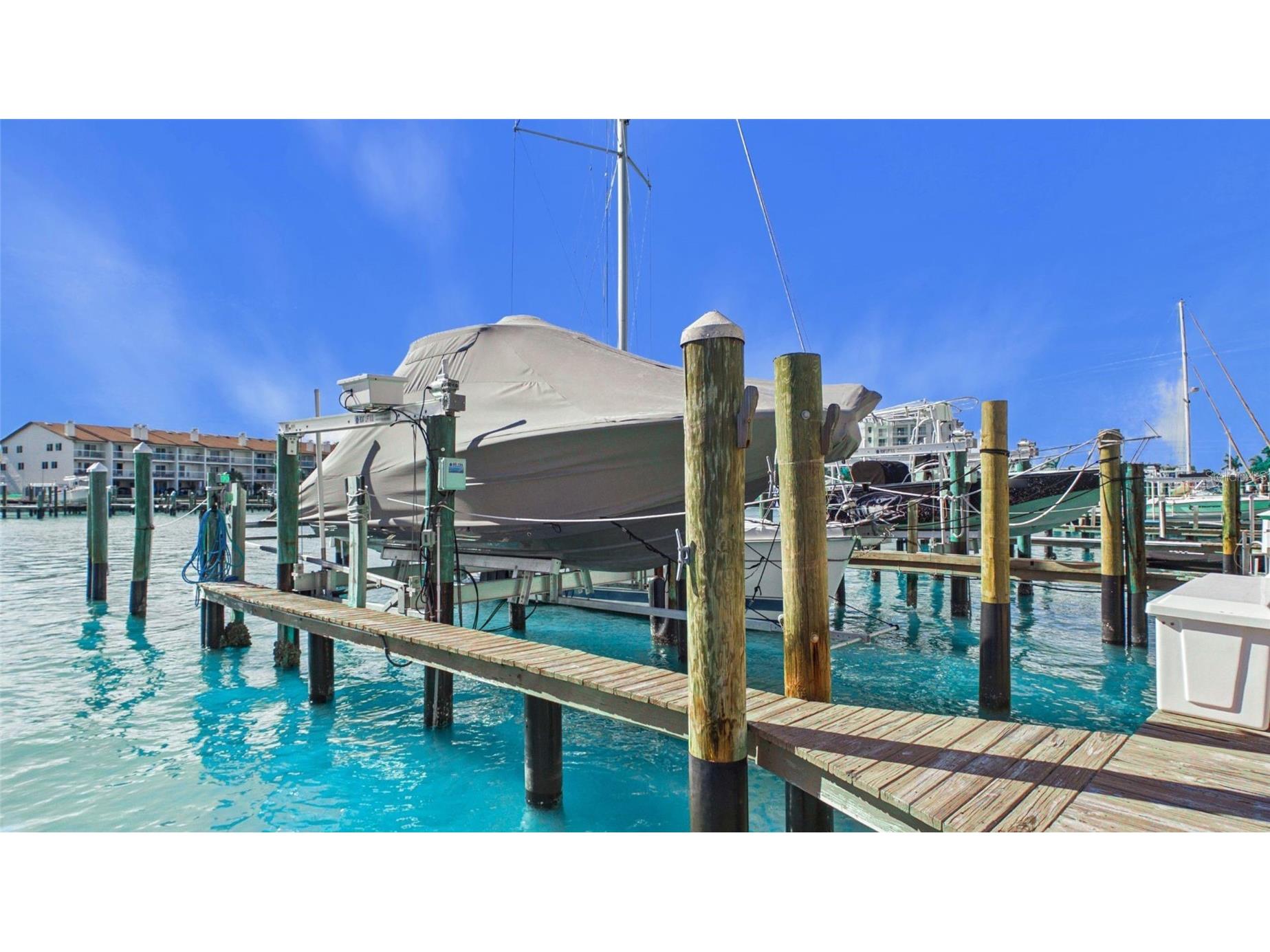 121 1st Street E #109 Tierra Verde FL 33715 - TAMPA BAY TB8473472 image1