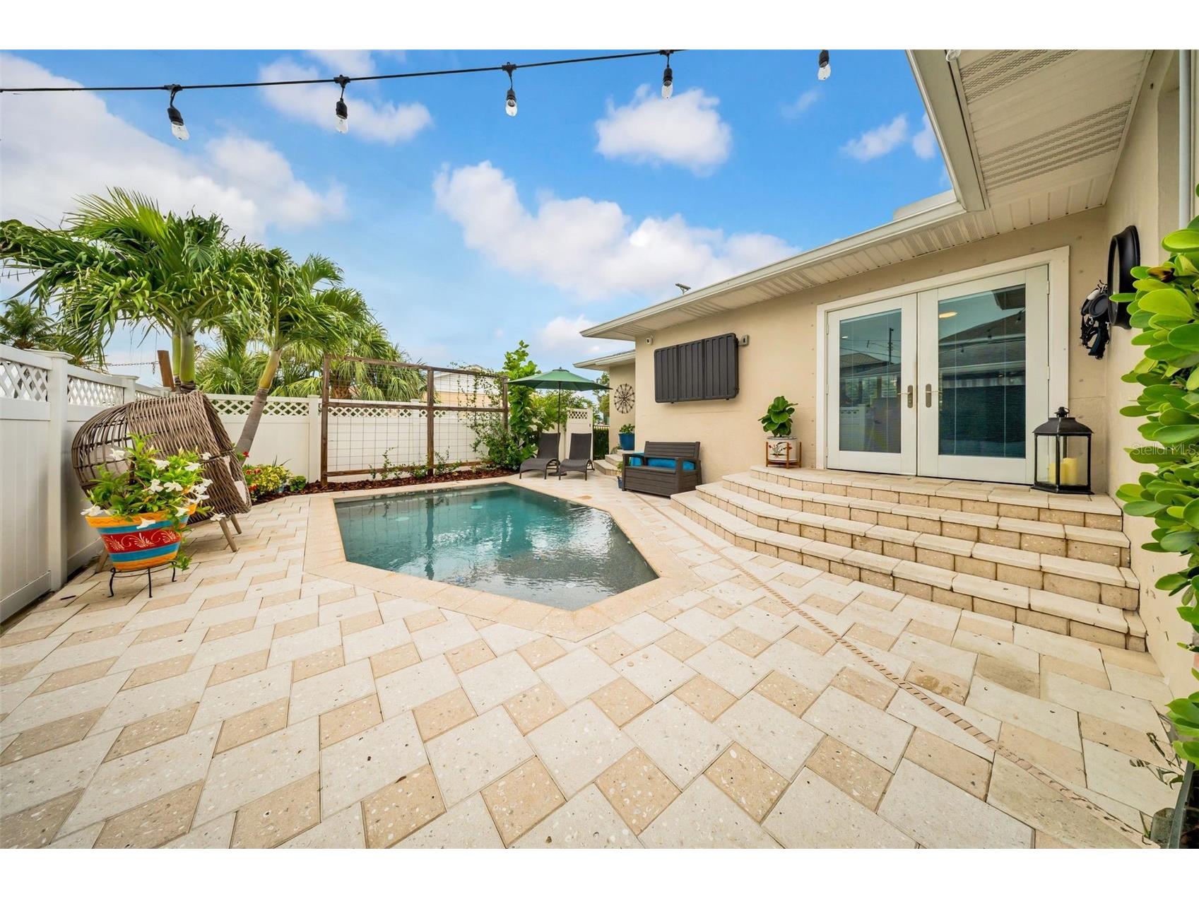 121 28th Avenue NE Saint Petersburg FL 33704 TB8407386 image34