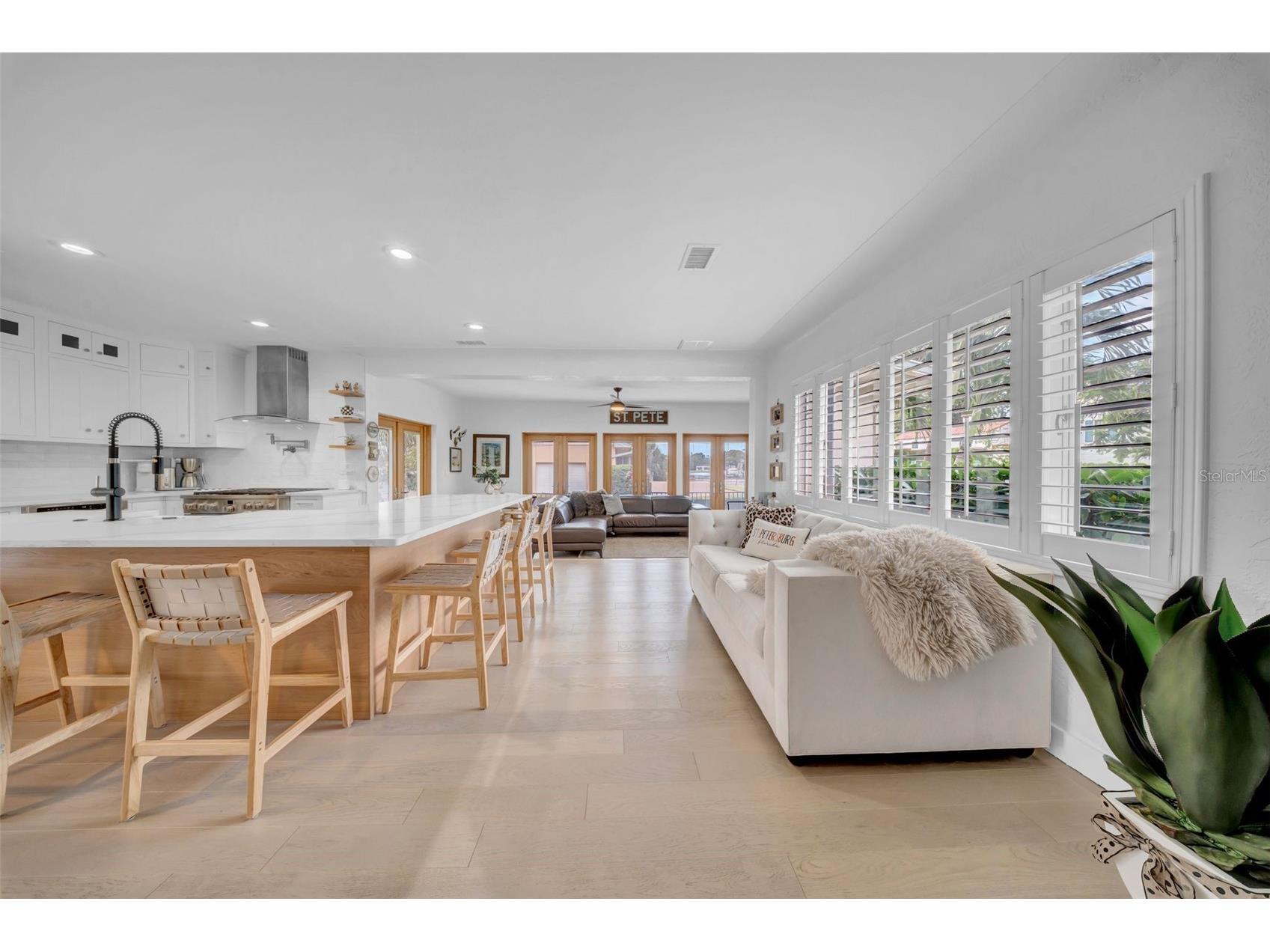 121 28th Avenue NE Saint Petersburg FL 33704 TB8407386 image6