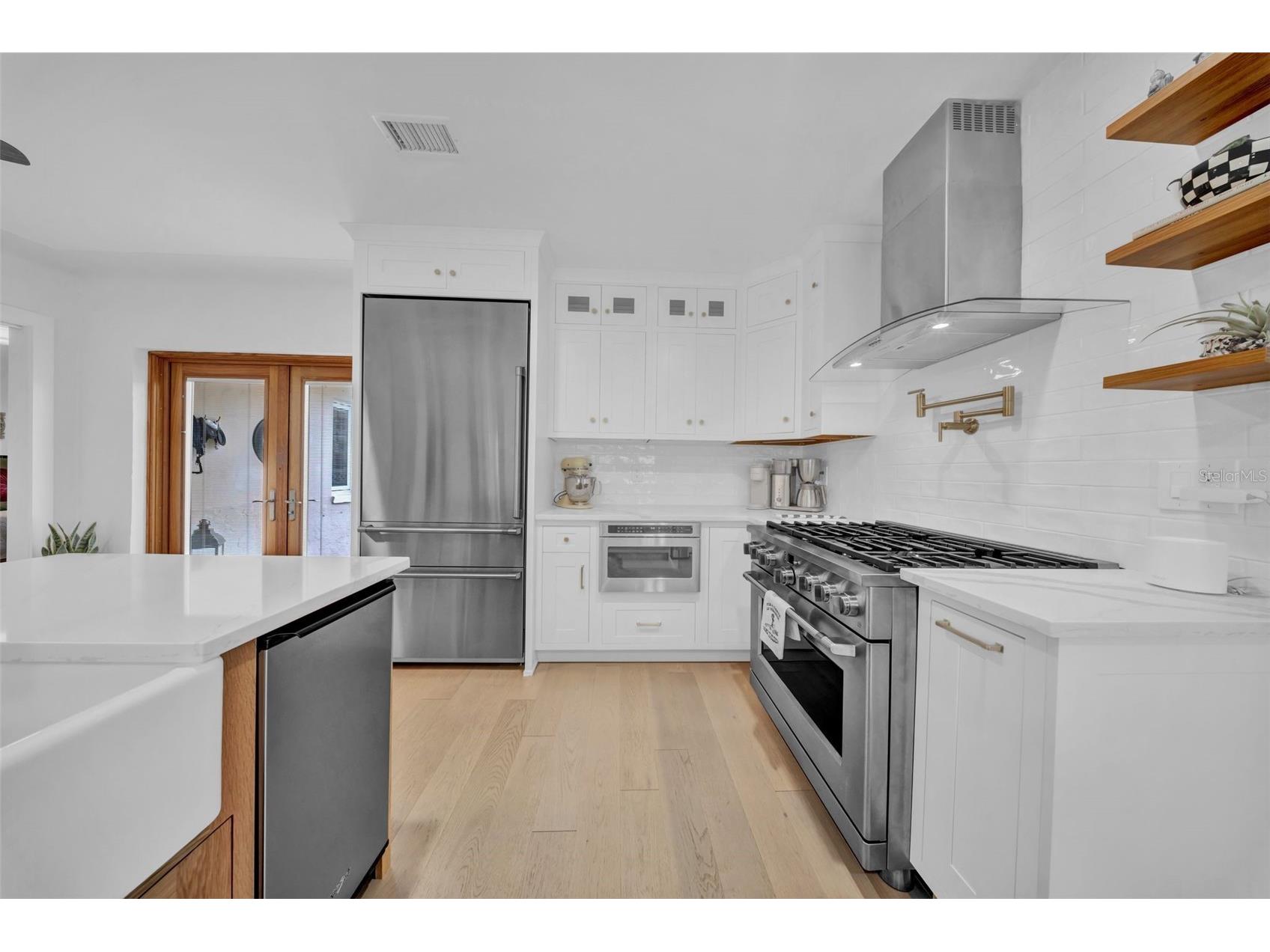 121 28th Avenue NE Saint Petersburg FL 33704 TB8407386 image9