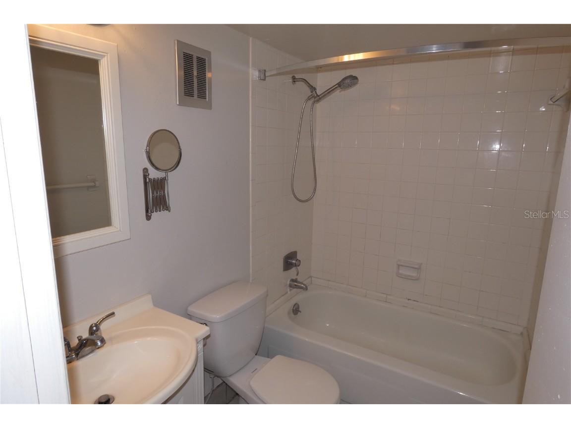 121 3rd Avenue N #106 Saint Petersburg FL 33701 U8153543 image12