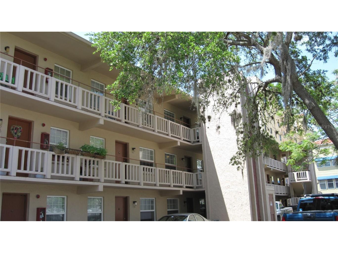 121 3rd Avenue N #106 Saint Petersburg FL 33701 U8153543 image4
