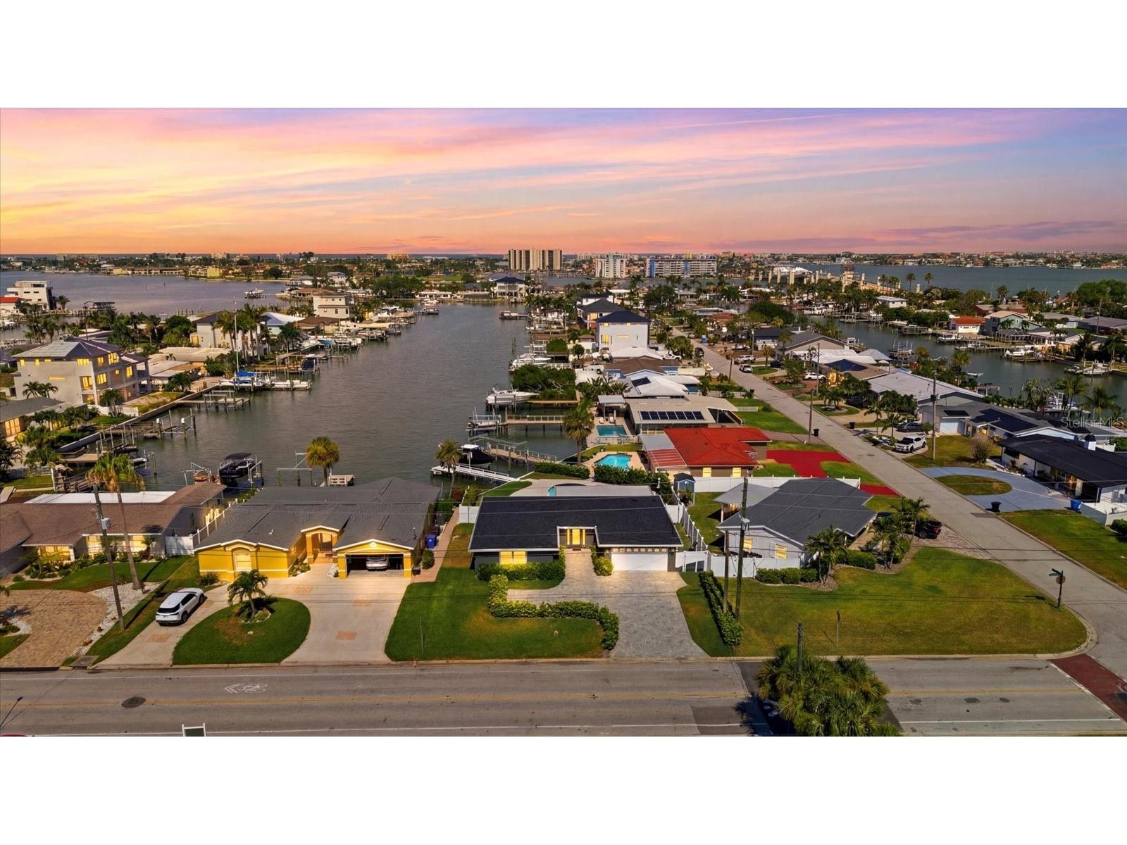 121 79th Street S Saint Petersburg FL 33707 TB8523497 image2