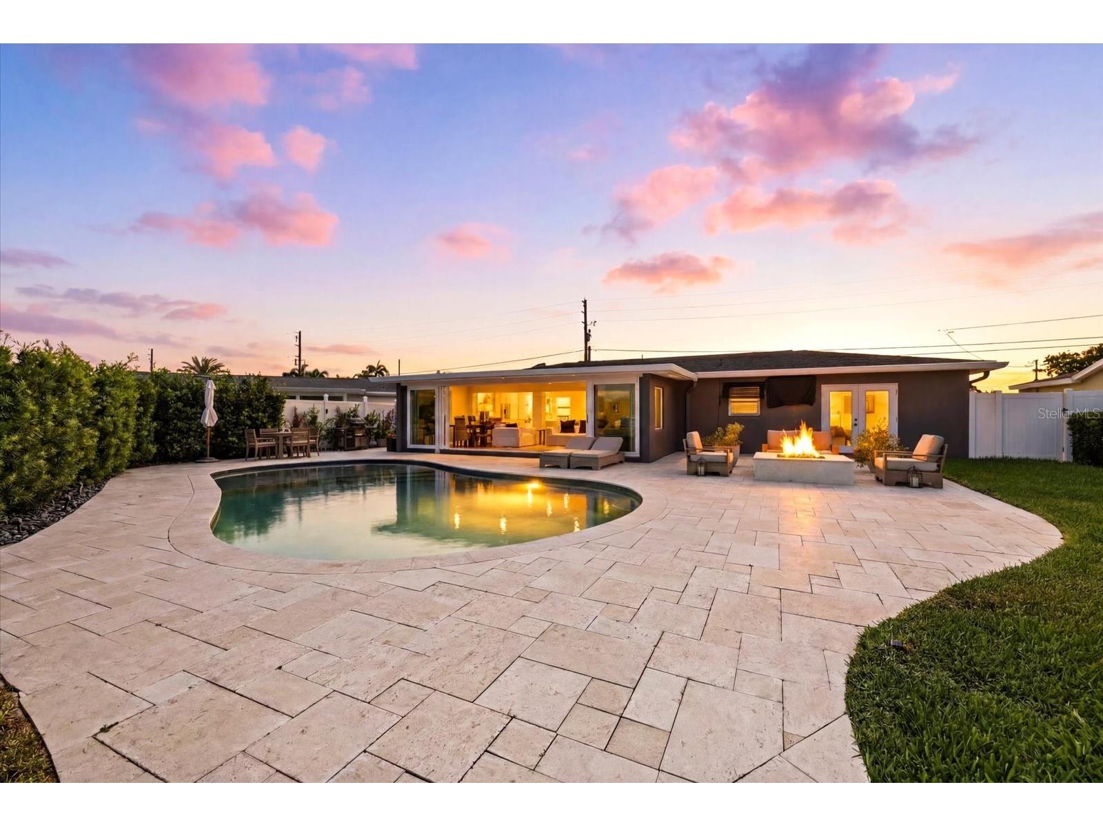 121 79th Street S Saint Petersburg FL 33707 TB8523497 image3