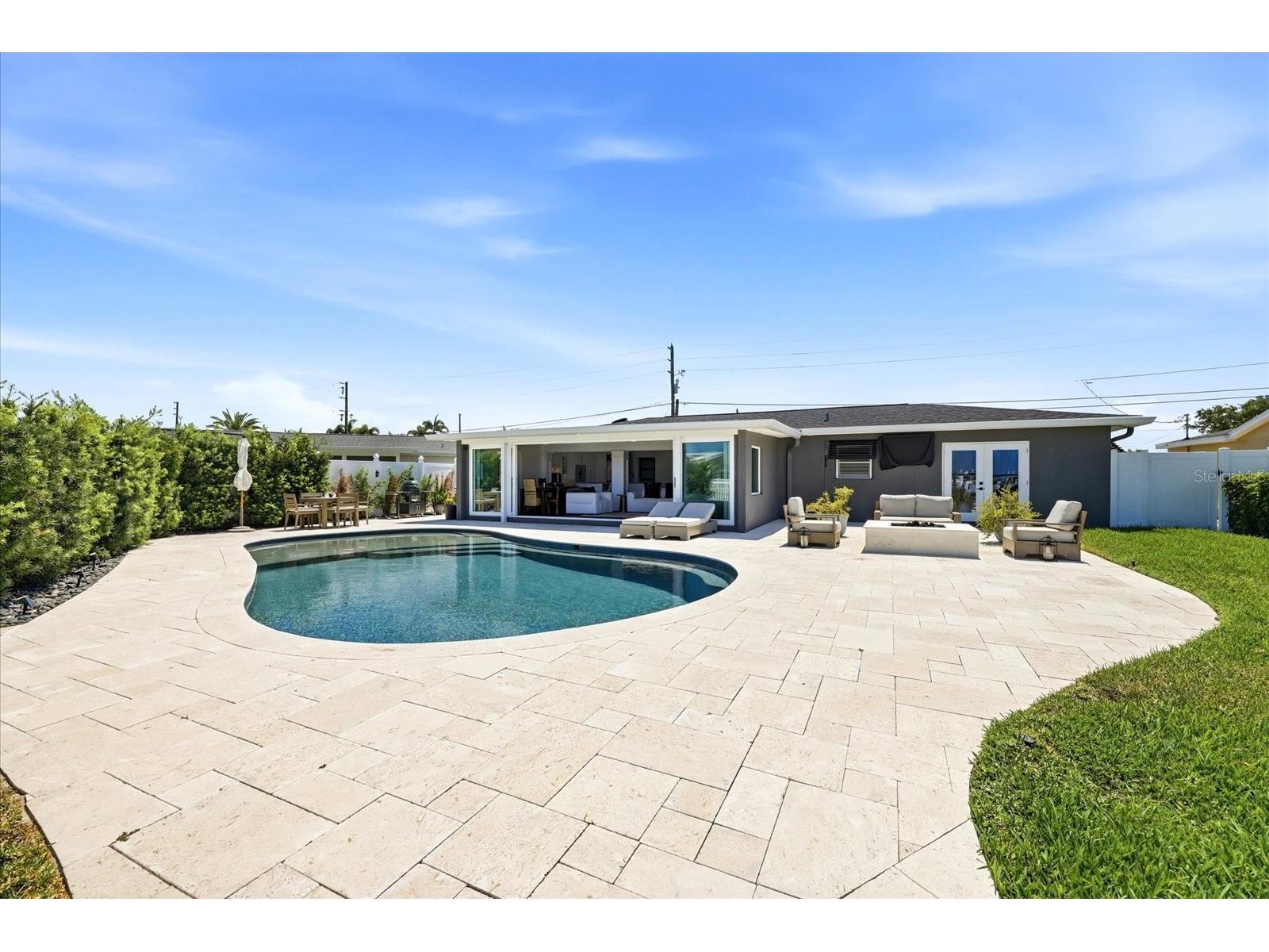 121 79th Street S Saint Petersburg FL 33707 TB8523497 image48