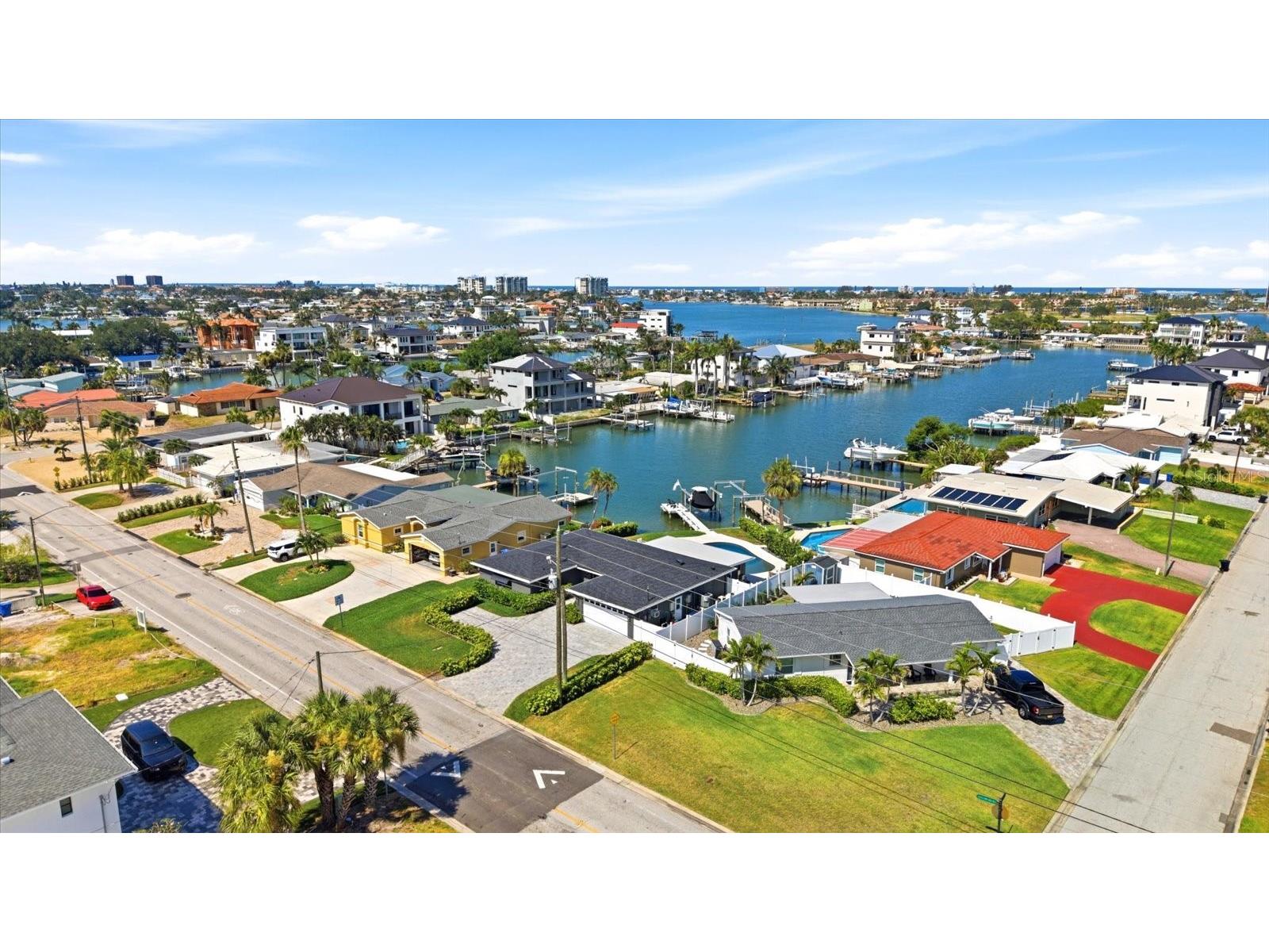 121 79th Street S Saint Petersburg FL 33707 TB8523497 image58