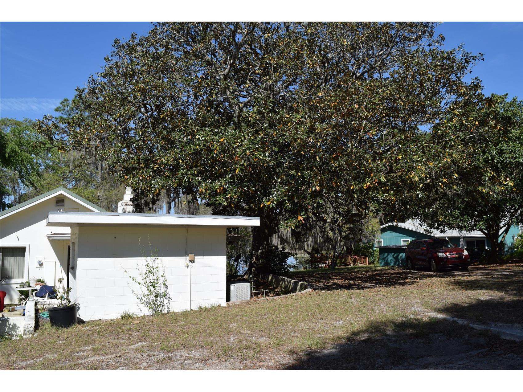 121 Aweema Way Melrose FL 32666 - Little Swan Lake OM723075 image4