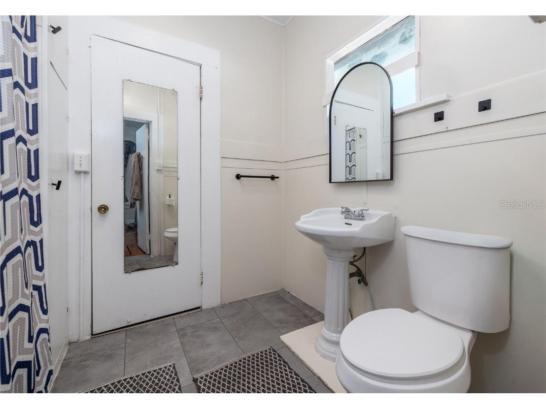 121 Bellevue Avenue Daytona Beach FL 32114 O6350308 image14