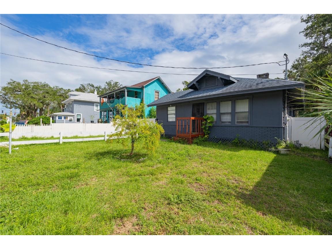 121 Bellevue Avenue Daytona Beach FL 32114 O6350308 image2