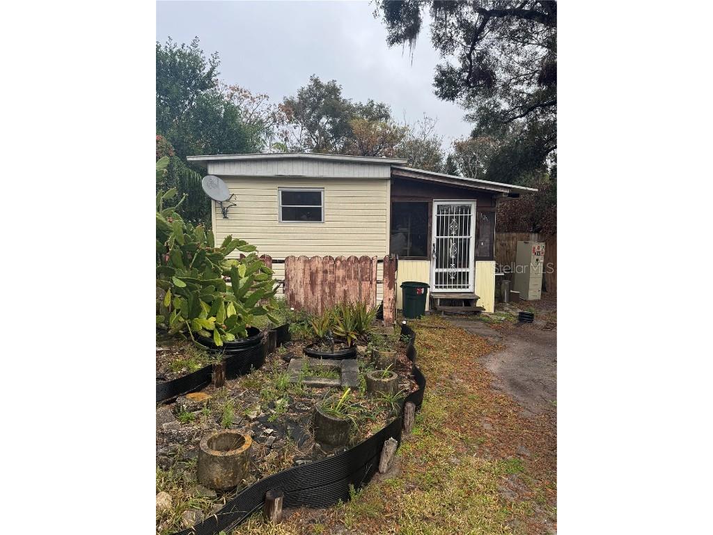 121 Buckeye Acres Drive Osteen FL 32764 O6266072 image1