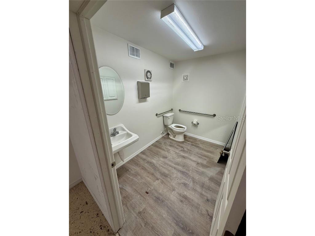 121 E Mckenzie Street Punta Gorda FL 33950 C7505123 image45