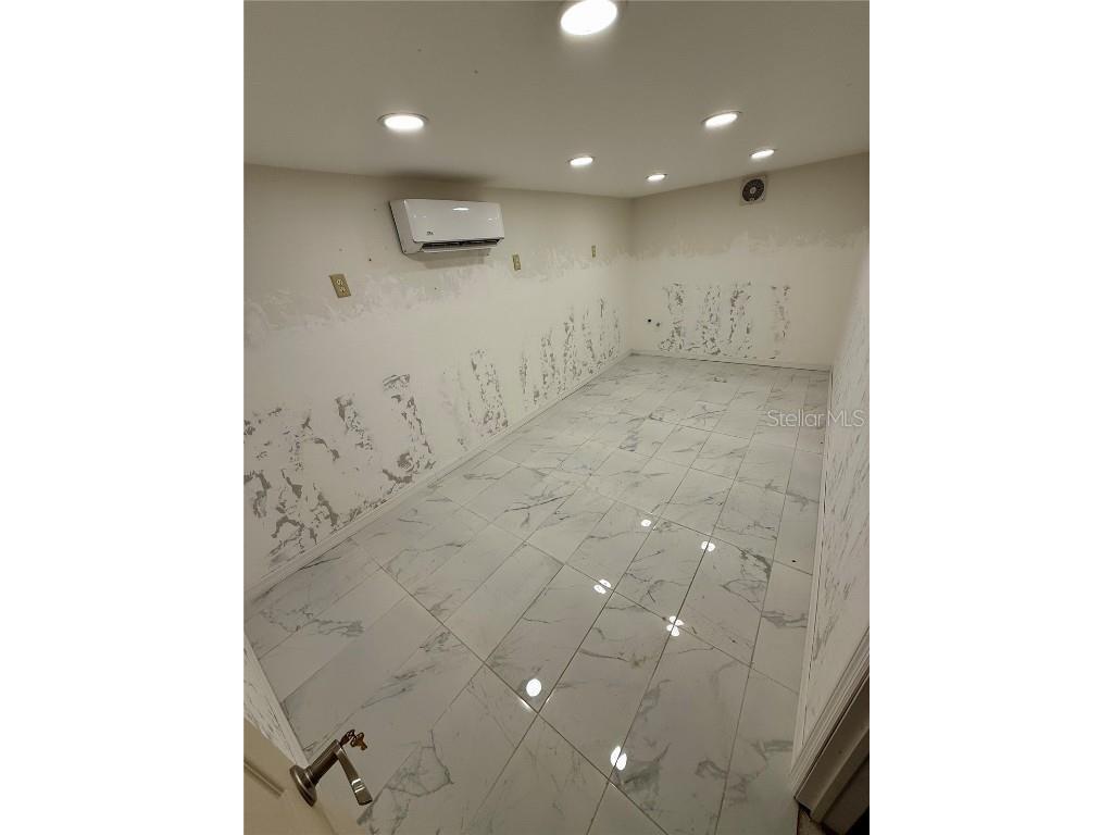 121 E Mckenzie Street Punta Gorda FL 33950 C7505123 image5